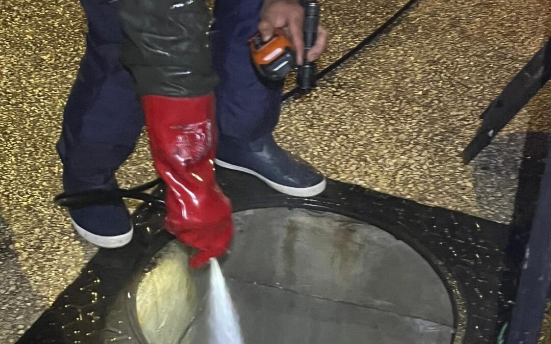 Débouchage de regard d&rsquo;assainissement au Kremlin-Bicêtre : intervention d&rsquo;urgence sur des eaux usées qui refoulaient chez une locataire